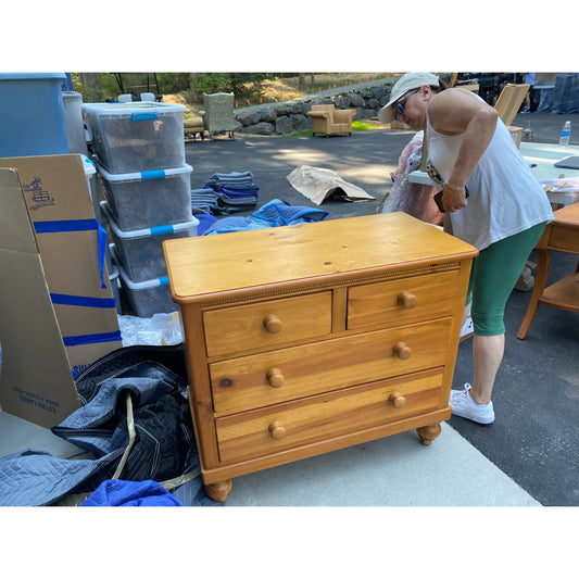 Dresser