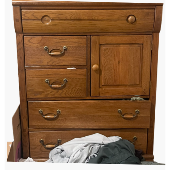 Dresser